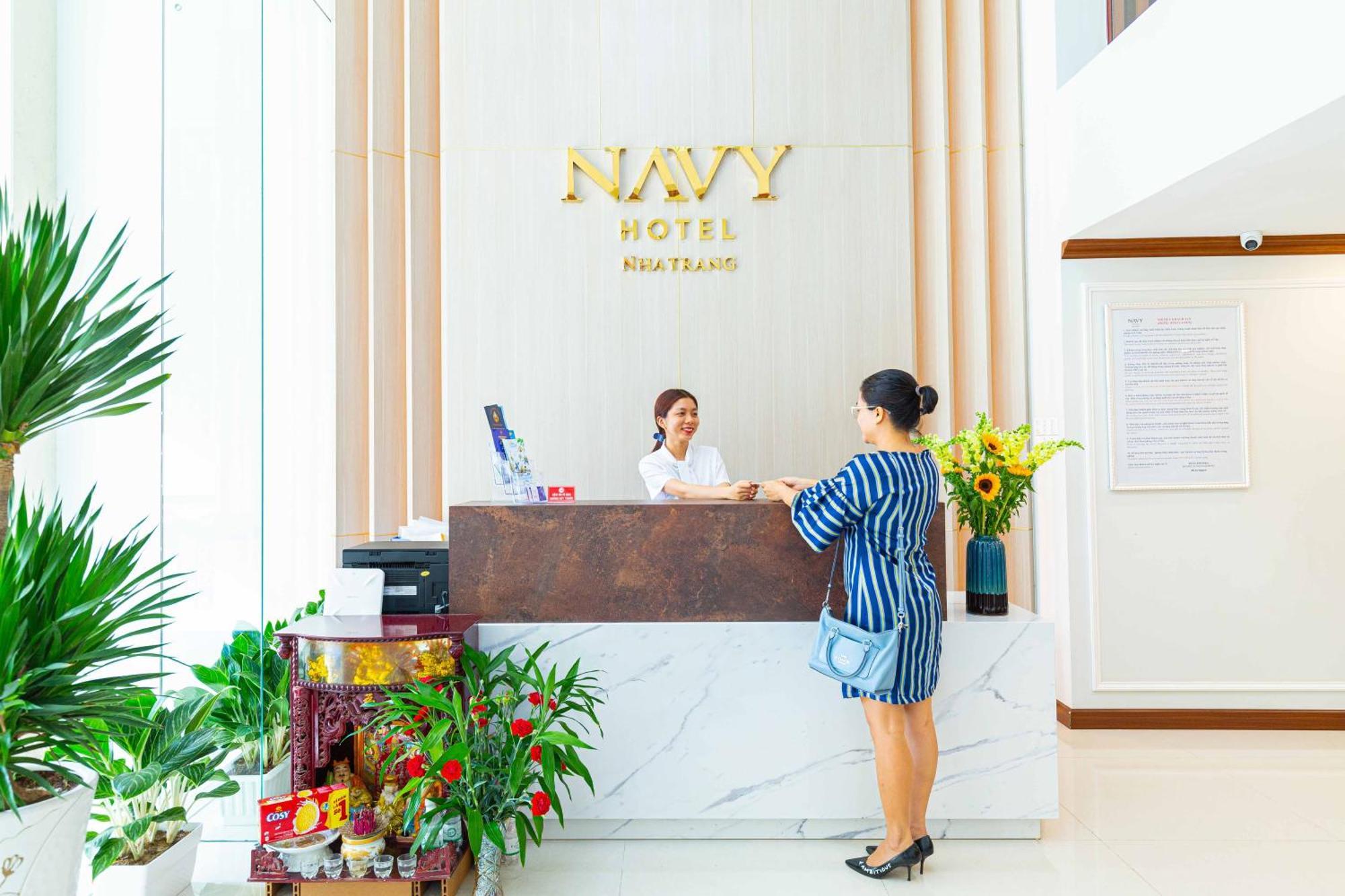 Navy Hotel На Транг Екстериор снимка