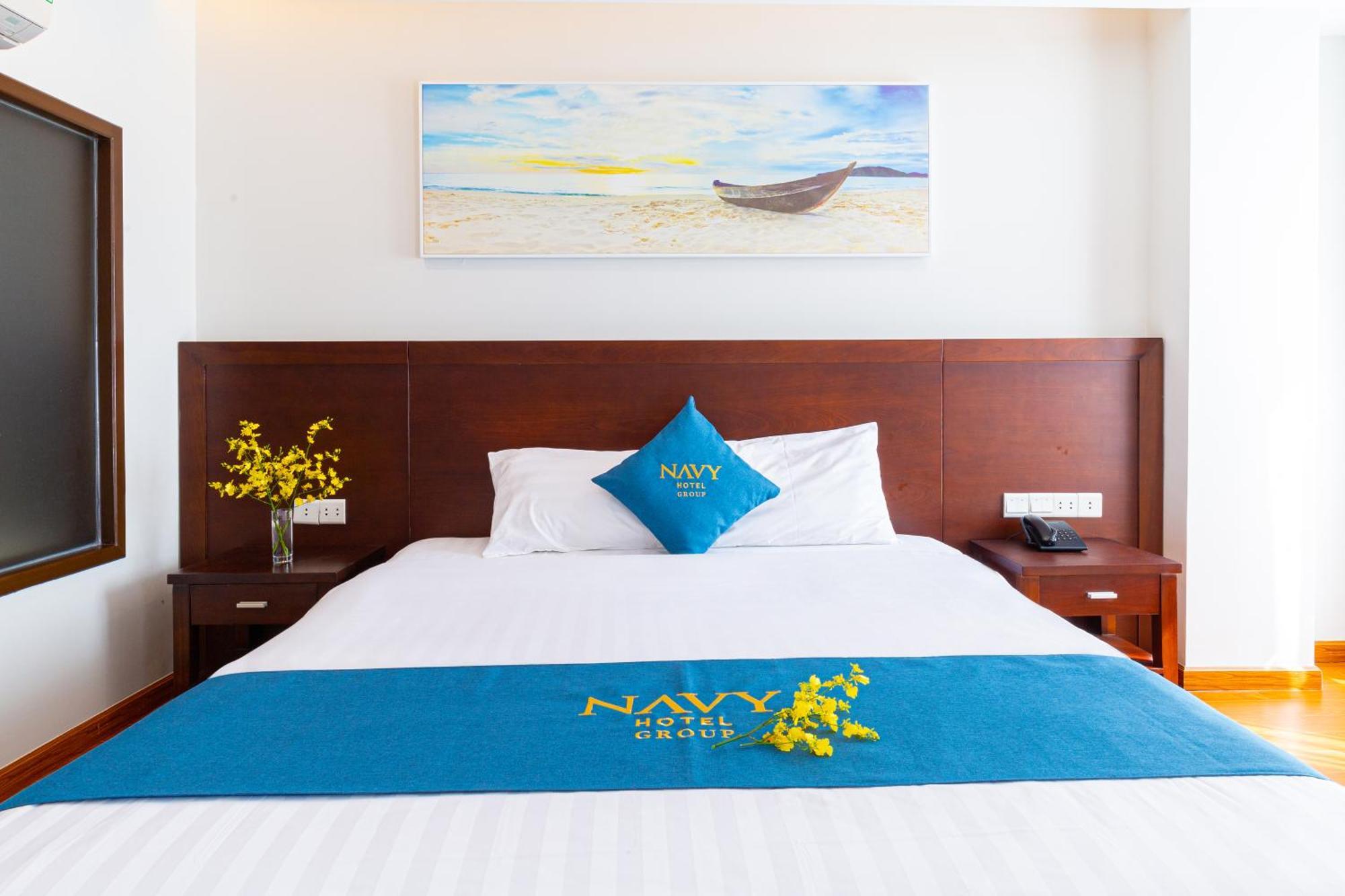 Navy Hotel На Транг Екстериор снимка