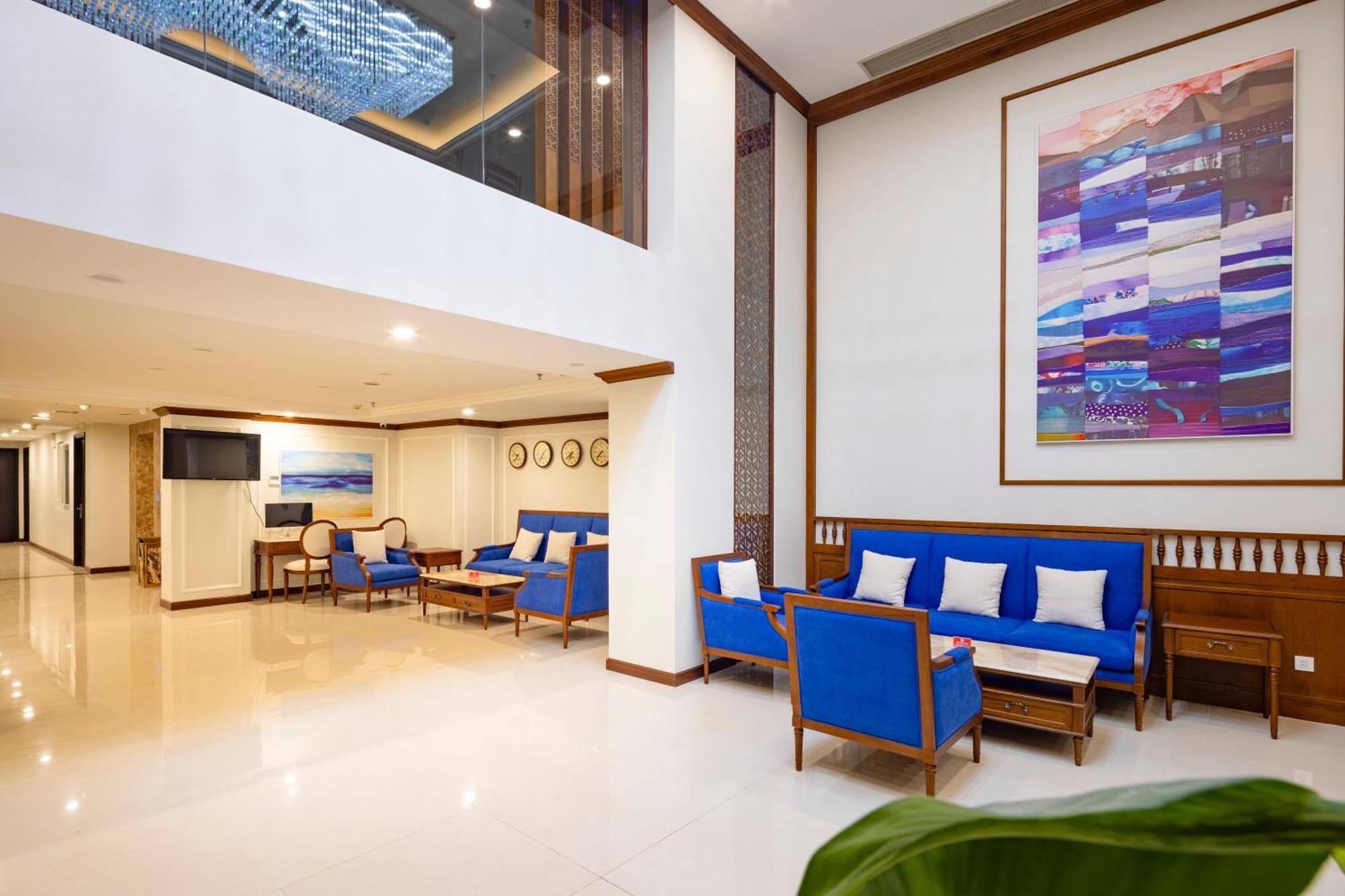 Navy Hotel На Транг Екстериор снимка