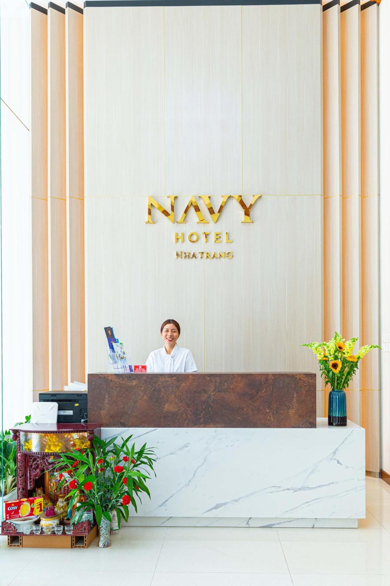 Navy Hotel На Транг Екстериор снимка