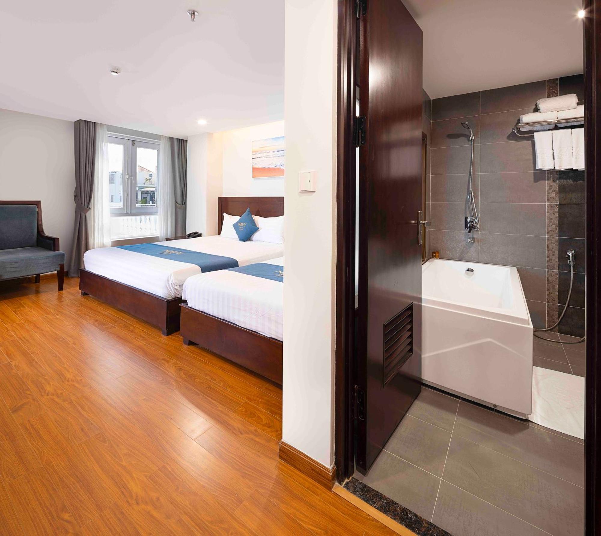 Navy Hotel На Транг Екстериор снимка