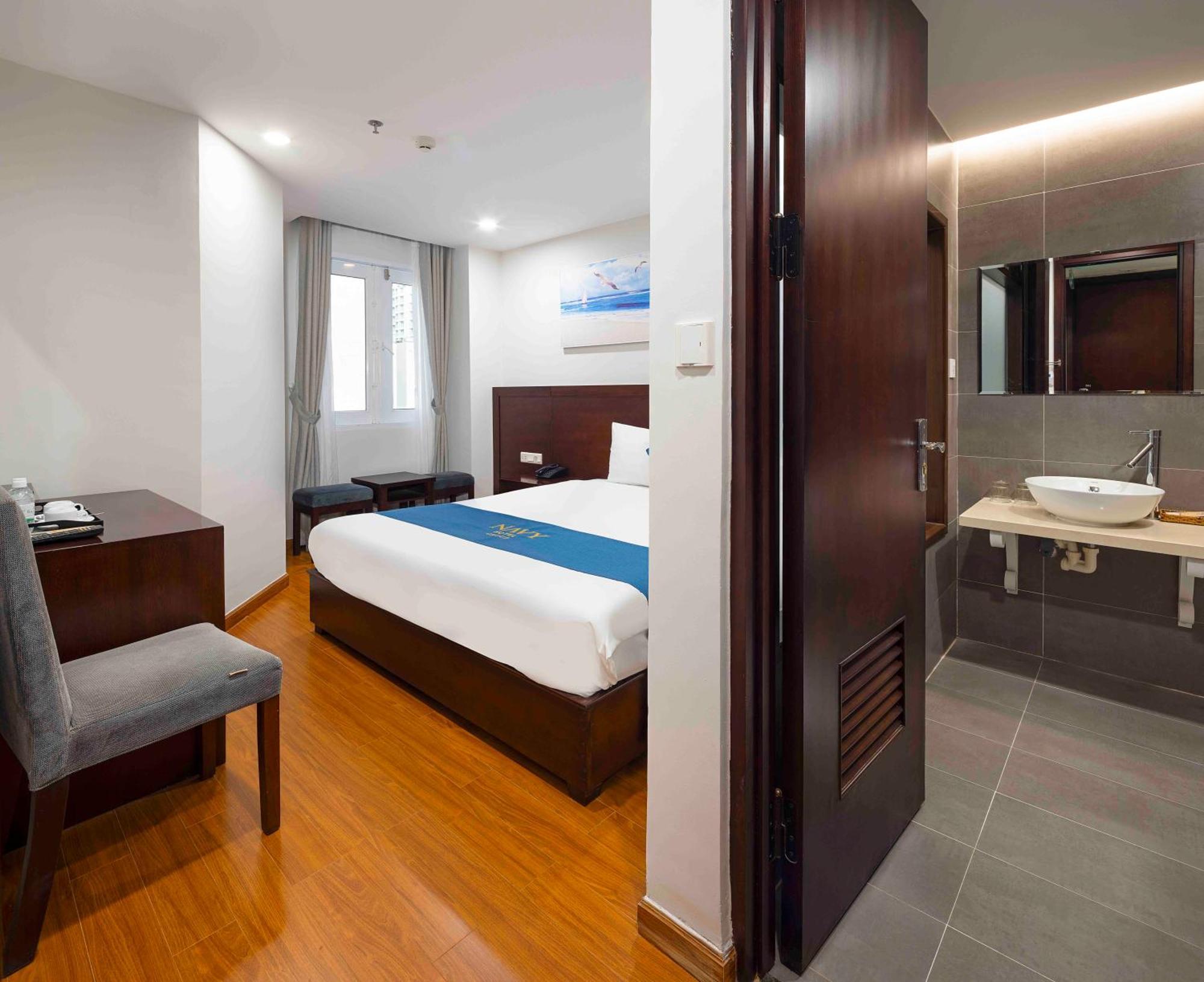 Navy Hotel На Транг Екстериор снимка
