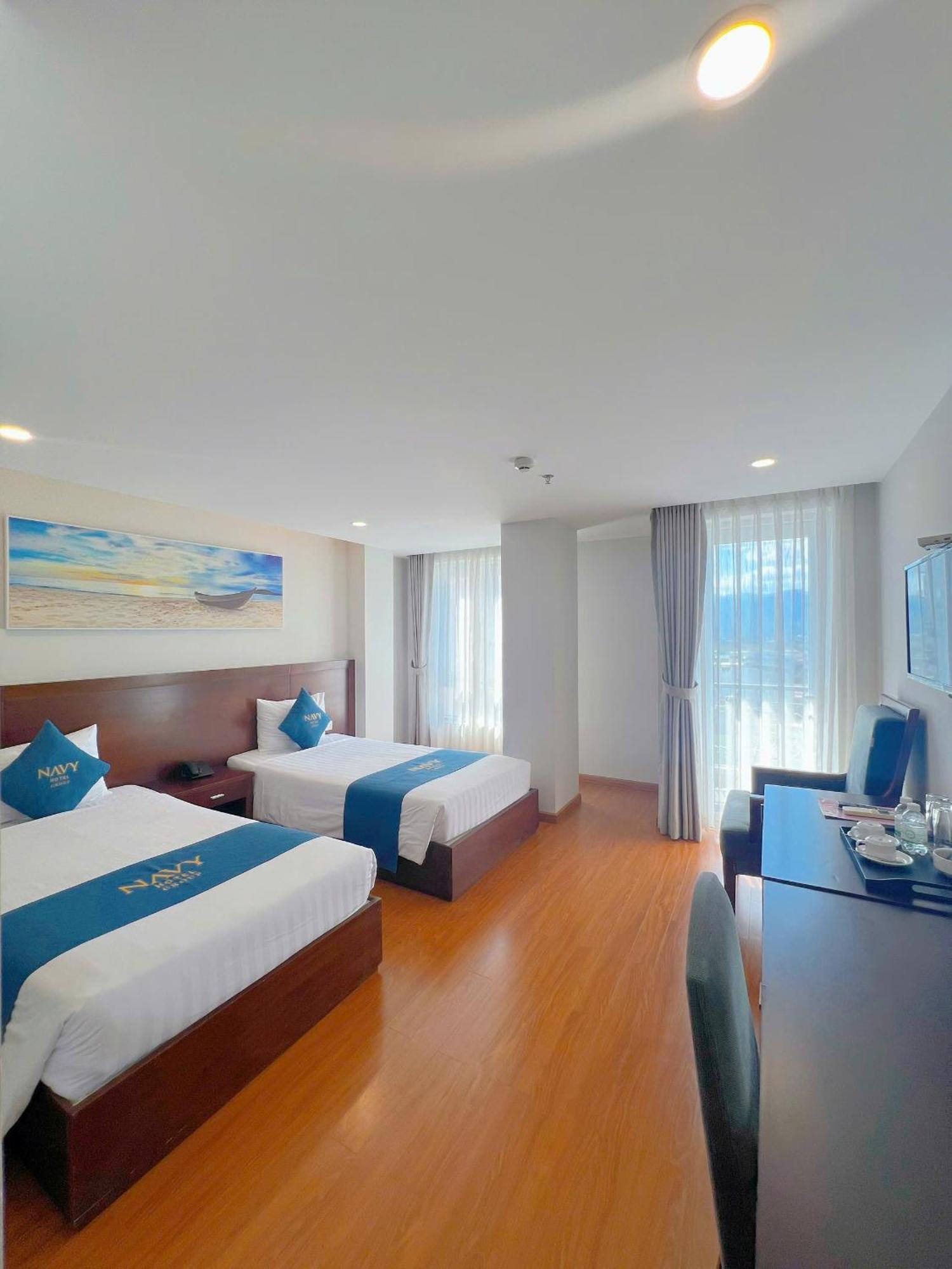 Navy Hotel На Транг Екстериор снимка